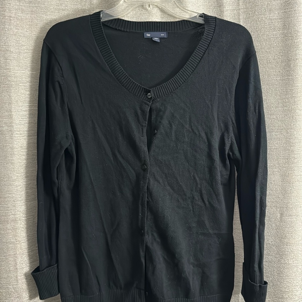 GAP black cardigan